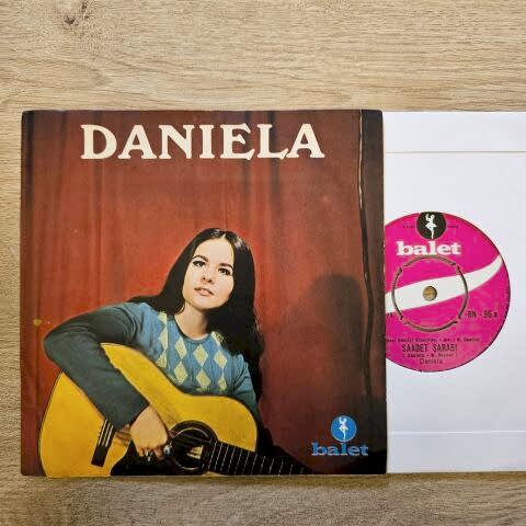 Daniela – Saadet Şarabı / Tekrar Yak Lambayı 45LİK PLAK