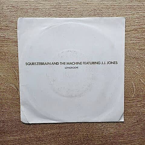 Squeezebrain And The Machine Featuring J.J. Jones – Lovegroove 45LİK PLAK
